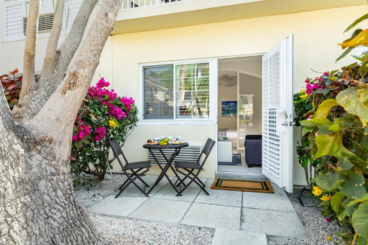 Ports Of Call Resort Grace Bay Εξωτερικό φωτογραφία