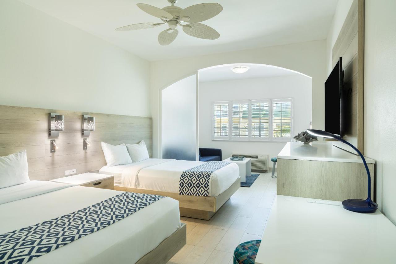Ports Of Call Resort Grace Bay Εξωτερικό φωτογραφία