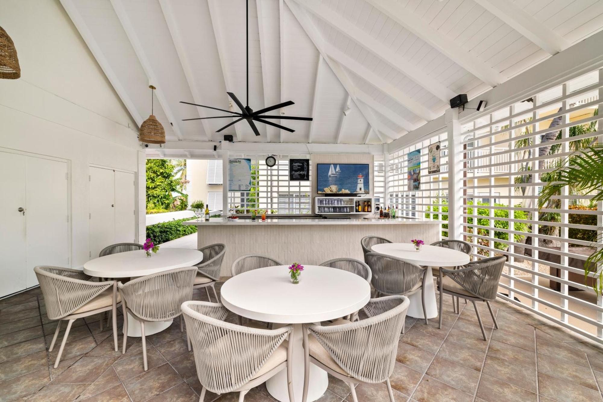 Ports Of Call Resort Grace Bay Εξωτερικό φωτογραφία